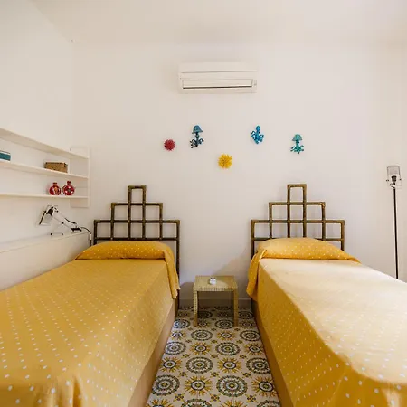 Вилла Con Giardino Esclusivo Di 1000 Mq, Piscina, Tennis, Calcio, Bocce Форио
