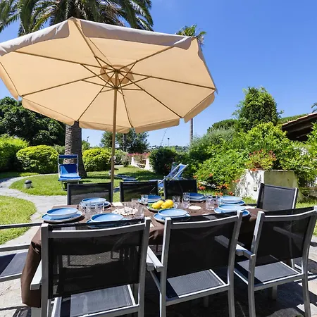 Con Giardino Esclusivo Di 1000 Mq, Piscina, Tennis, Calcio, Bocce * Форио